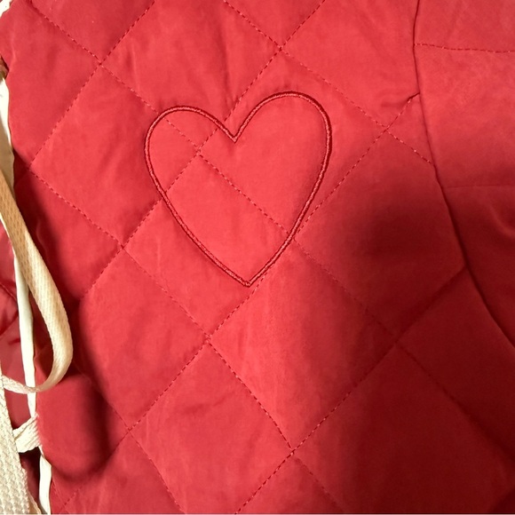 PrettyLittleThing, NWT Red Quilted Jacket with Cream Trim - Picture 3 of 12